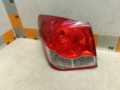 ������ ������ ����� Chevrolet Cruze 95039730 J300 95039730 ����