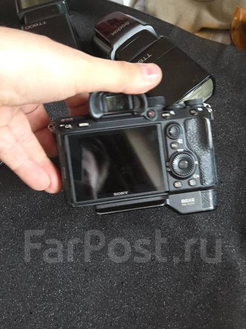 Sony Alpha ILCE-7RM3 Kit. 20 � ����� ��, ���: 5� ����