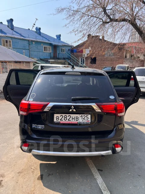 Mitsubishi Outlander. 4wd, 2.0 (118��.�.), ������, 82 497����. �� ����
