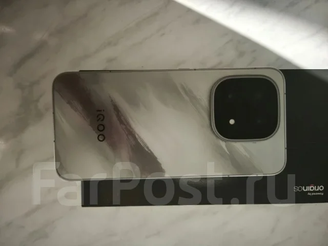 Vivo IQOO 15. �/�, 256 ��, �����, 3G, 4G LTE, 5G, Dual-SIM, ����������, NFC ����