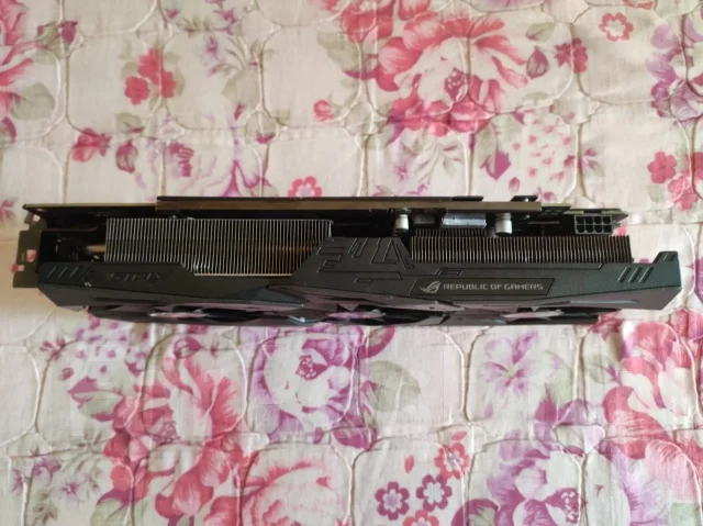 Radeon RX 580 ����