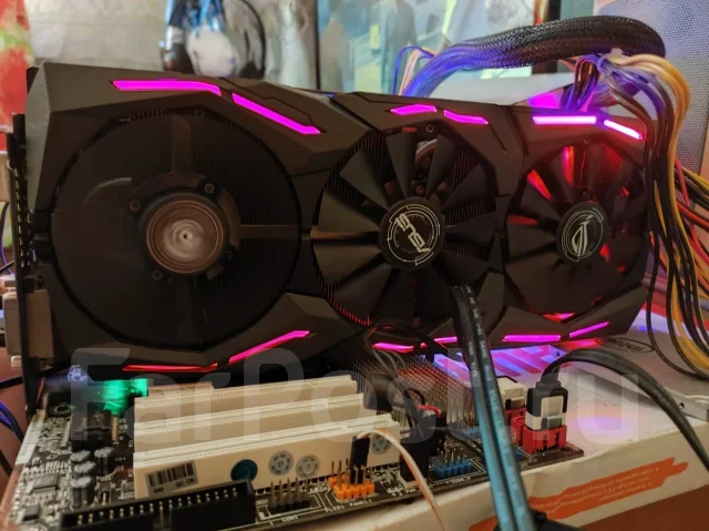 Radeon RX 580 ����