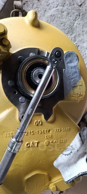 Caterpillar D6R ����