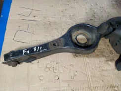 ����� ���������� (������������) Ford Focus 2 1357317 ����� 1357317 ����