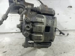 ������� �������� ����� Ford Fiesta (08-12) 2011 1766840 ������� 5 ��. 1.25-1.6L Duratec 1766840 ����