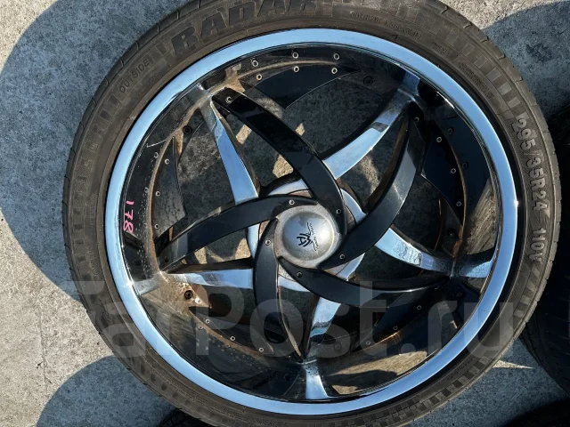 Hipnotic Wheels. 9.0x24", 6x139.7, ET15 ����