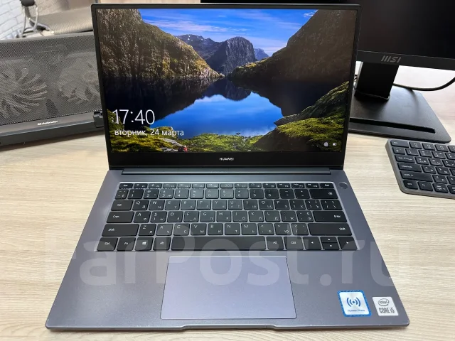 Huawei. 14", 1,6����, ��� 16 ��, ���� 512���, WiFi: 1, Bluetooth: 1 ����