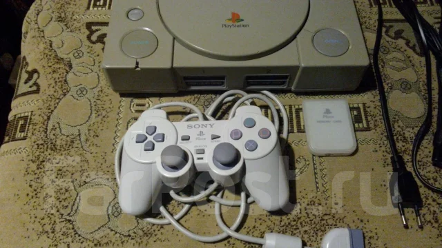 Sony PlayStation One ����