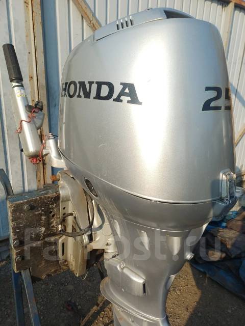 Honda. 25��.�., 4-�������, ����������, ���� S (381 ��), 2005 ��� ����