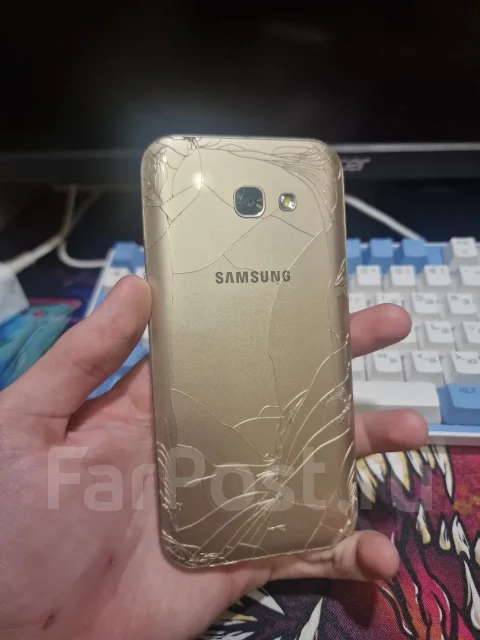Samsung Galaxy A5 2017. �/�, 32 ��, �������, 3G, 4G LTE, Dual-SIM, NFC ����