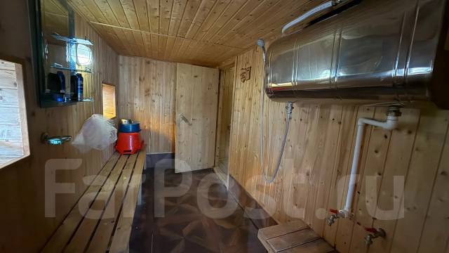 ������ ��� � �. ������. �-� ����������, ��� 100.7��&sup2;, ������� 15����., ���, ����: �����������, ������������� 14 ��� ����