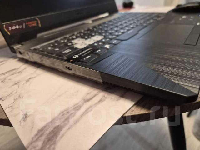 Asus TUF Gaming A15. 15.6", 2,5����, ��� 16 ��, ���� 512���, WiFi: 1, Bluetooth: 1 ����