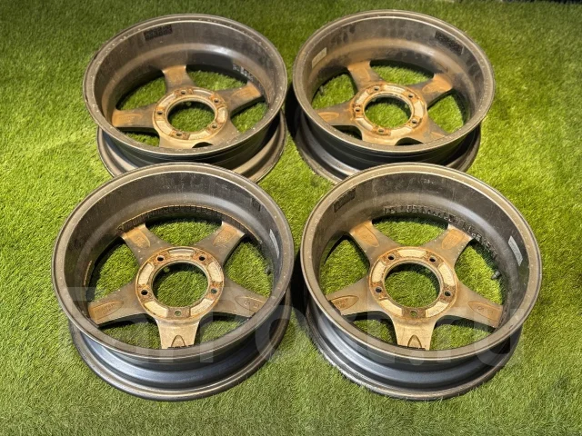 4x4 Engineering Bradley. 5.5x16", 5x139.7, ET20 ����