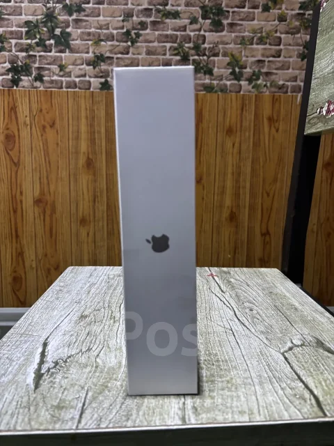 Apple MacBook Air 13 2026. 13.6", ��� 24 ��, ���� 1 024���, WiFi: 1, Bluetooth: 1, ����������� �� 19��. ����