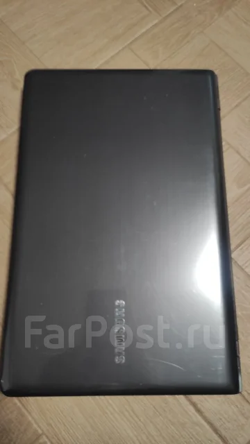 Samsung 355V5C. 15.6", 2,3����, ��� 8 ��, ���� 160���, WiFi: 1, Bluetooth: 1, ����������� �� 2��. ����