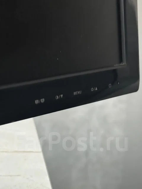 Asus. 20" ����