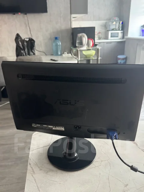 Asus. 20" ����