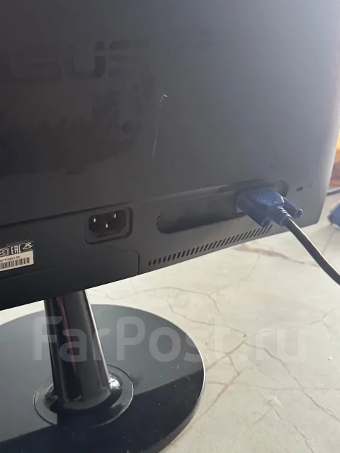 Asus. 20" ����