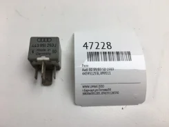 ���� Audi 80 1989 443951253J 89/B3 SD 443951253J ����