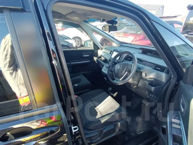 Honda Freed+. GB6, L15B ����