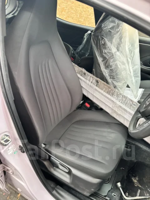 Toyota Yaris. KSP210, 1KRFE ����