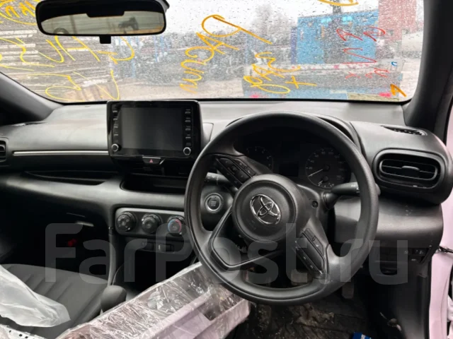 Toyota Yaris. KSP210, 1KRFE ����
