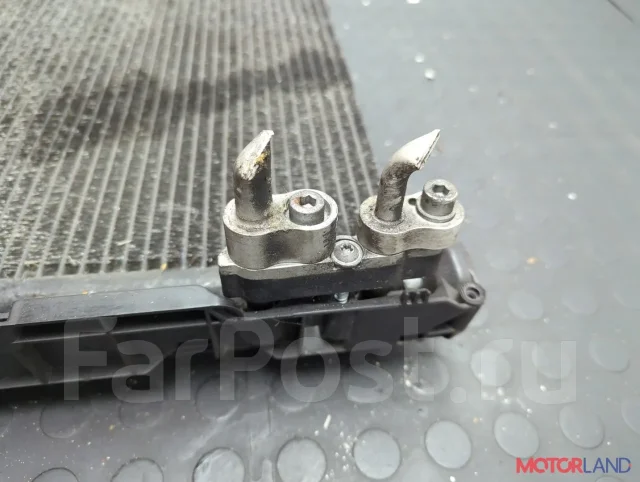�������� ������������ BMW 3 E90, E91, E92, E93 2005-2012 21026084 64536930040 ����