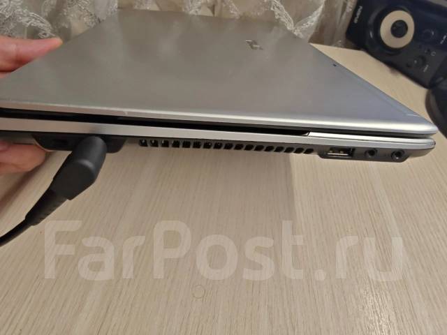 Asus U31SD. 13.3", 2,1����, ��� 16 ��, ���� 240���, WiFi: 1, Bluetooth: 1, ����������� �� 2��. ����