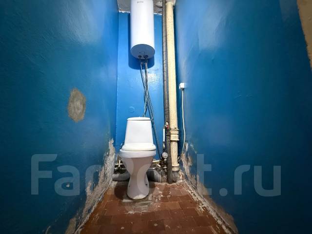 1-комнатная, улица Кирова 142. Бабушкина, частное лицо, 32,6 кв. м., 1/5 этаж. Сан. узел фото