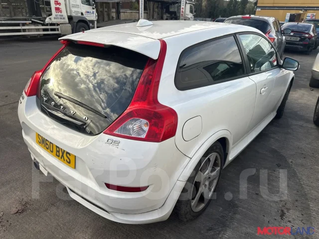 ������� Volvo C30 2006-2013 21293820 30795406 ����