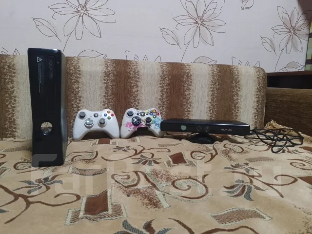Microsoft Xbox 360 Slim ����