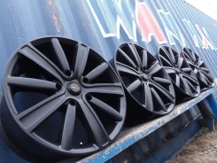 Japan Racing. 9.5x20", 5x150, ET51 ����