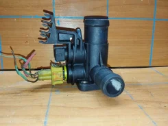 ������ / ������� ����������� ����� 3 1,8 Volkswagen Golf Mk3 (1991�2000) 1991 037121132E 037121132E ����