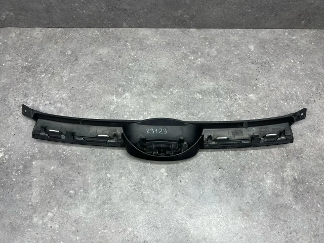 ������� ��������� Ford Focus 3 2048467 2048467 ����