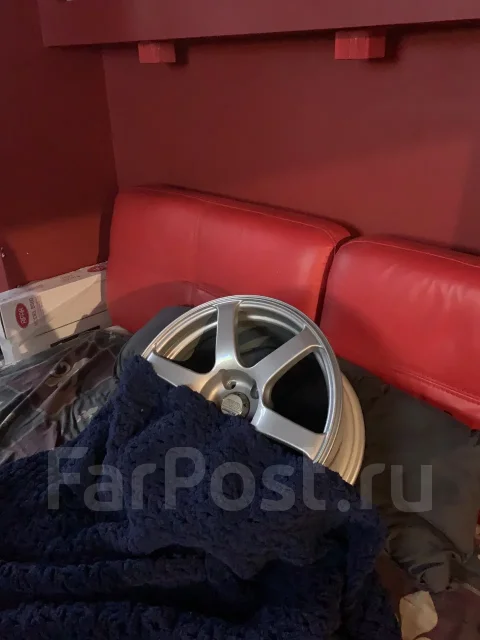 AVS Model T6. 9.0x17", 5x114.3, ET35, �� 66,1���. ����