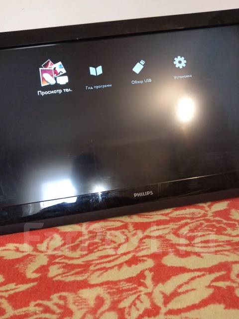 Philips. 26", ���������� �� (LCD, LED, QLED) ����