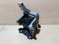 ������� ��������� Mitsubishi Outlander MN184301 XL MN184301 ����