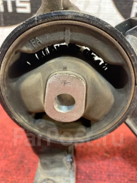 ������� ��������� Toyota RAV4 1237128220 1237128220 ����