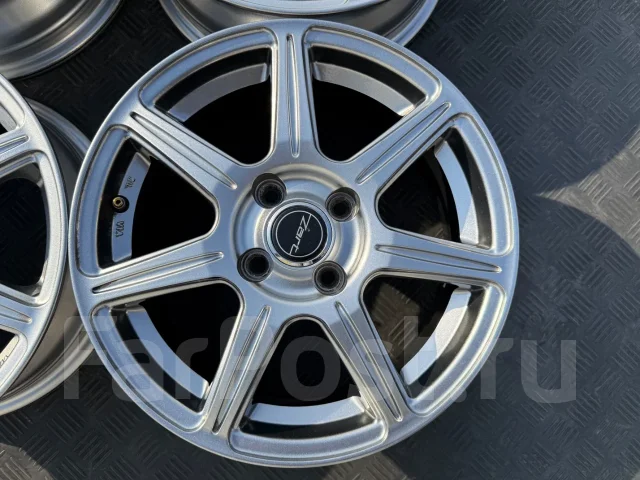 Bridgestone Toprun. 5.5x15", 4x100, ET42, �� 73���. ����
