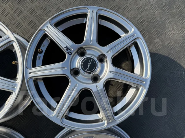 Bridgestone Toprun. 5.5x15", 4x100, ET42, �� 73���. ����