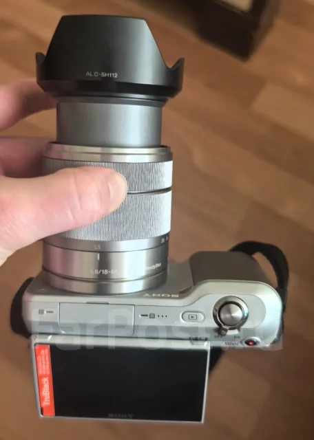 Sony Alpha NEX-3 ����