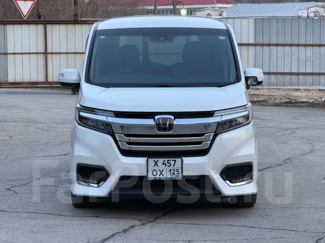 Honda Stepwgn. �������, ��������, 1.5 (150��.�.), ������, 188����. �� ����