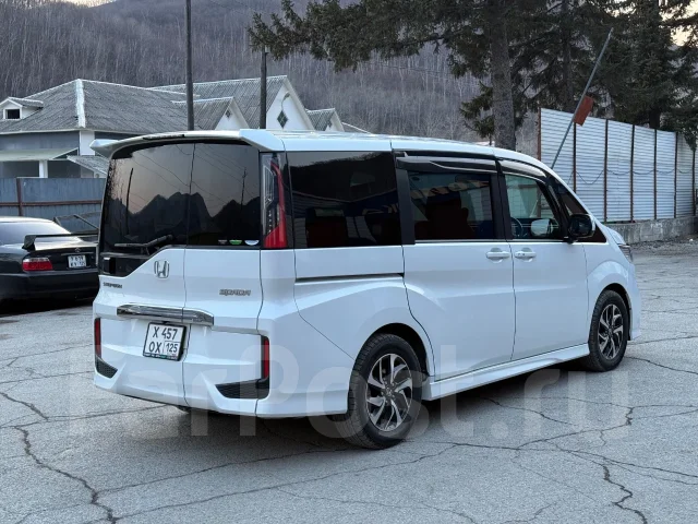 Honda Stepwgn. �������, ��������, 1.5 (150��.�.), ������, 188����. �� ����