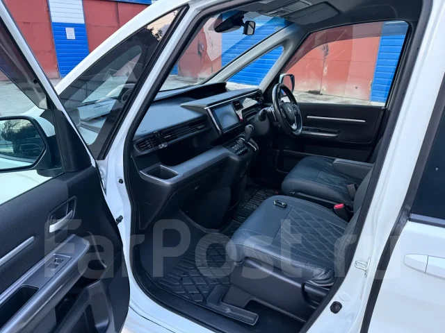 Honda Stepwgn. �������, ��������, 1.5 (150��.�.), ������, 188����. �� ����