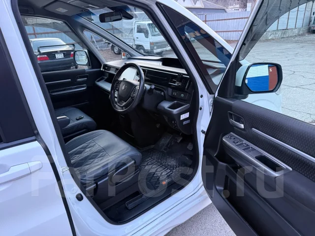 Honda Stepwgn. �������, ��������, 1.5 (150��.�.), ������, 188����. �� ����