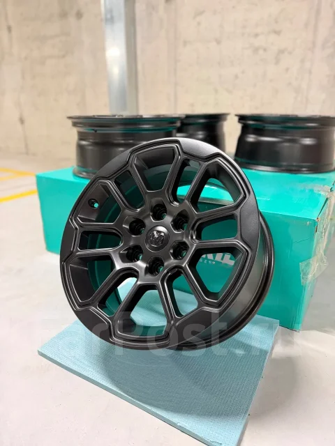 Mopar. 8.0x18", 6x139.7, ET19 ����