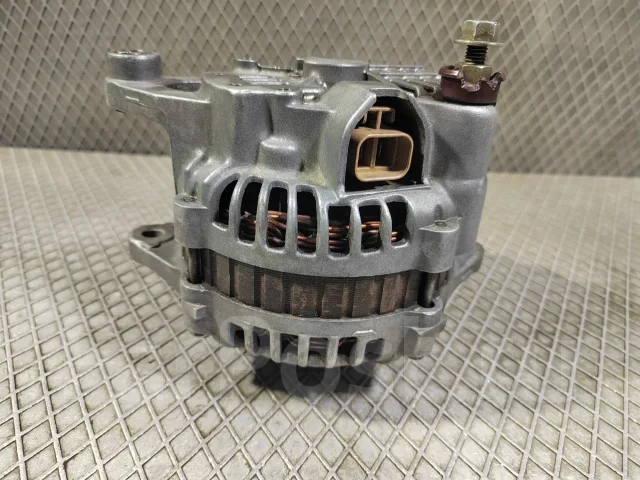 ��������� Mazda 929 HD A3T07592 JE48-18-300C ����