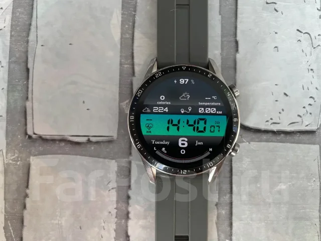 Huawei. GPS, IP67, IP68 ����