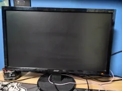 Acer. 21.9" ����