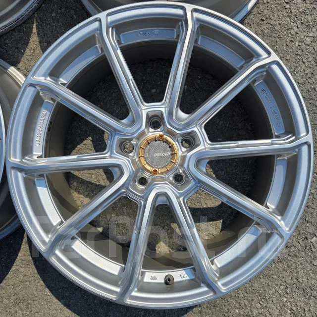 RAYS Gram Lights 57Getter. 7.5x18", 5x114.3, ET40, �� 70,1���. ����